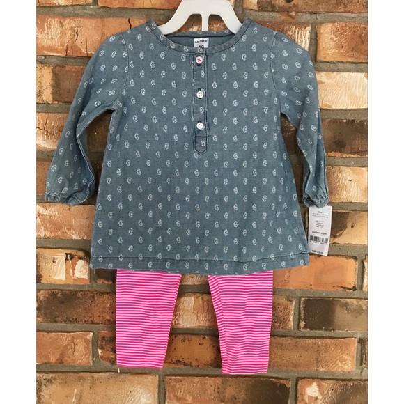 Carter’s 2 piece outfit.   18M - Picture 1 of 3